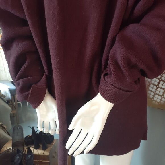 Zara Wool Blend Burgundy Polo Style Sweater with Gray Collar - Picture 5 of 14